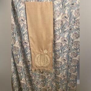 Linen look harvest themed runner.